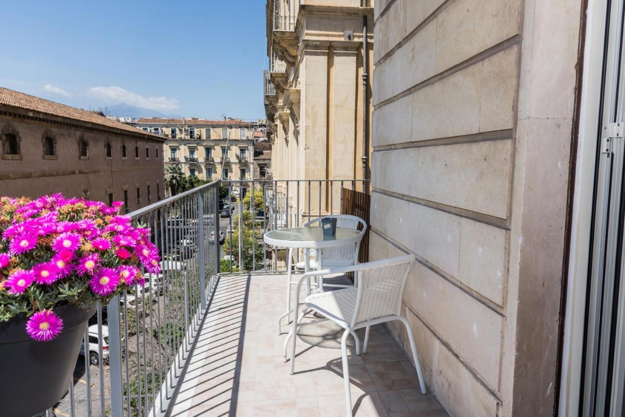 Dimora Lupo_Lifestyle B&B Catania Bagian luar foto
